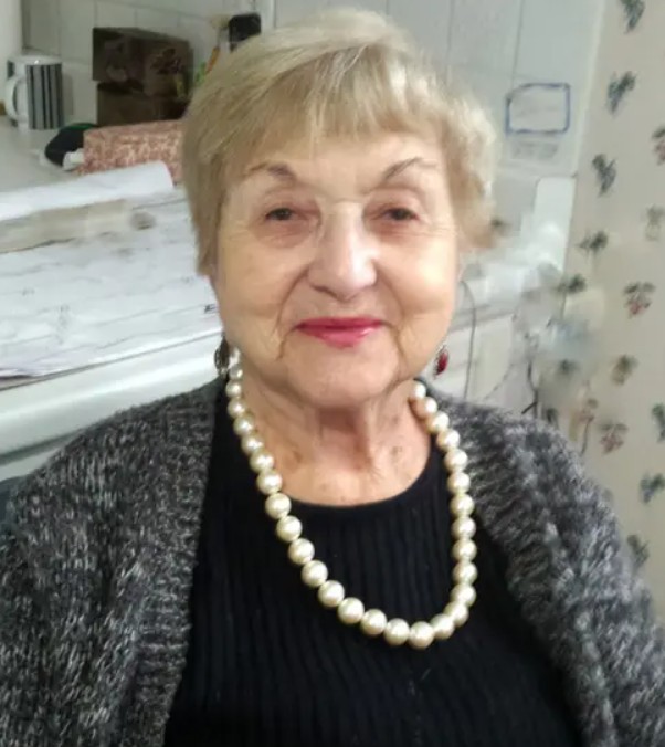 Aunt Betty Bloomberg z''l